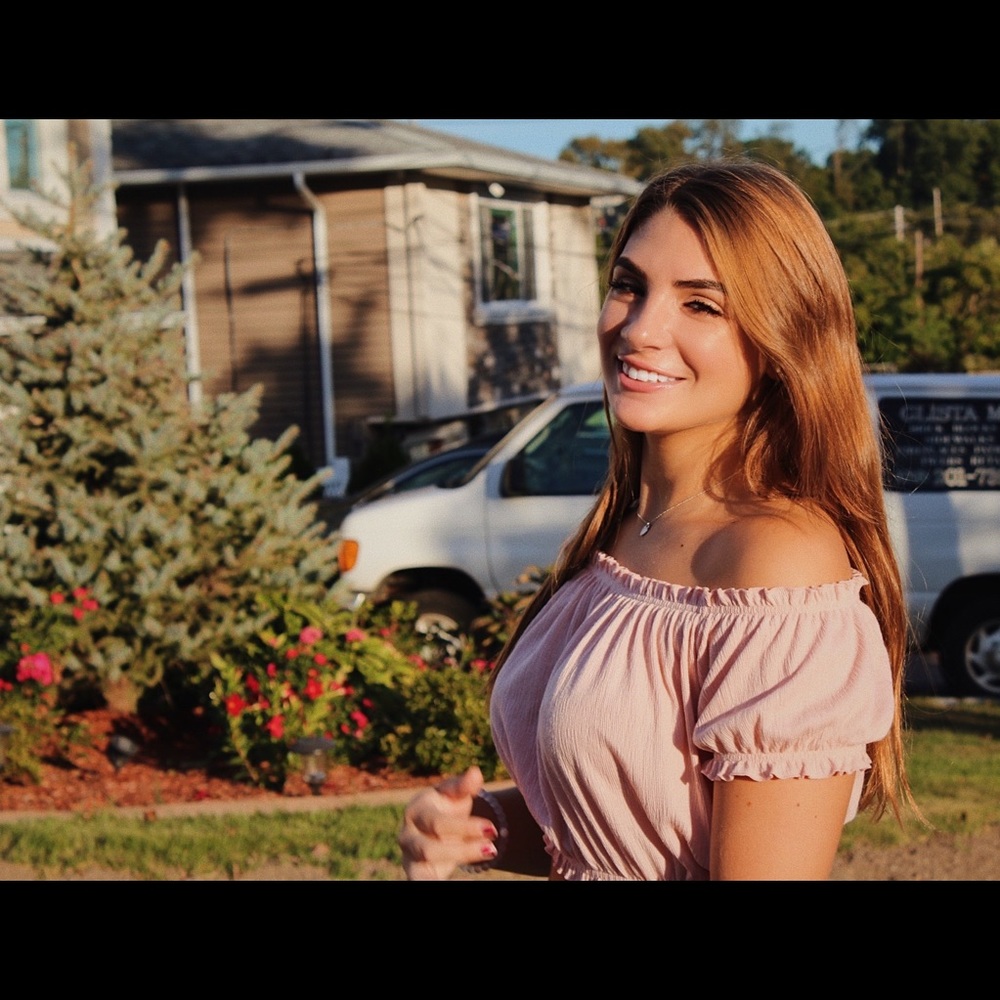 Meet your Posher, Sienna